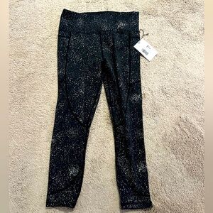 Black Reflective Pocket Light N Tight 7/8 (24”) leggings